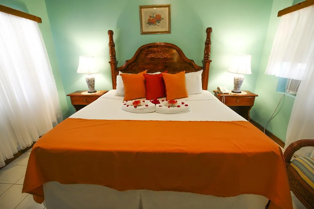 Rayon Hotel Negril