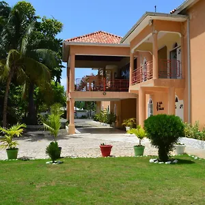 *** Hotel Casa De Shalom Jamaica