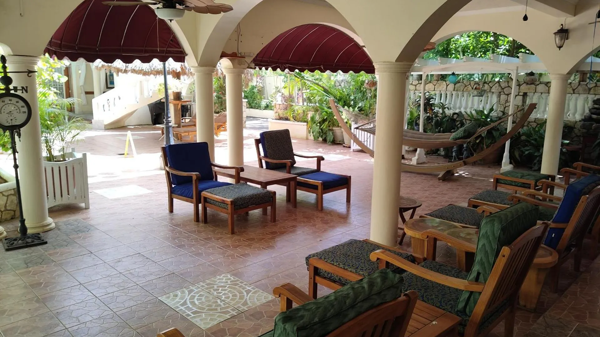 Rayon Hotel Negril